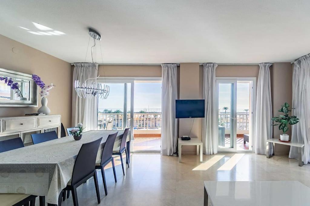 Leilighet 83-beachfront Apartment, *